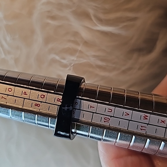 Costume ring with black band and multicolor stones - Picture 5 of 5